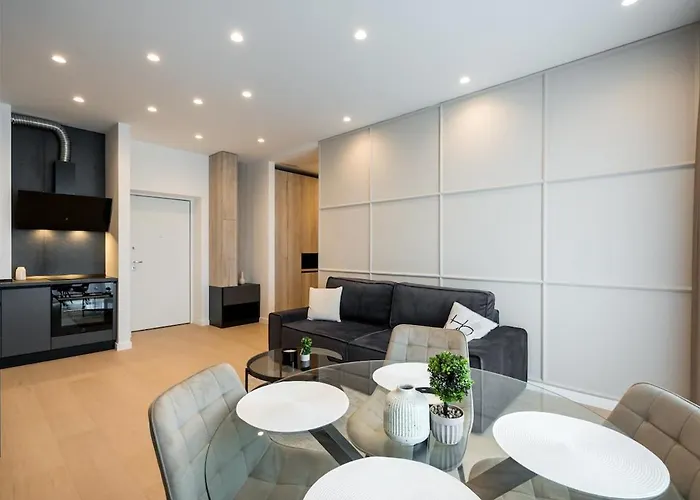 Appartement Lavender Luxury King Bed Apartment, Underground Parking Near Promenada Bussiness Center Boekarest