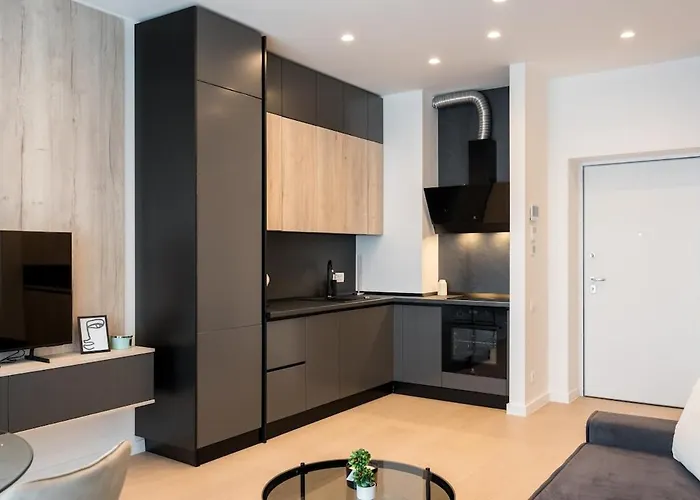 Appartement Lavender Luxury King Bed Apartment, Underground Parking Near Promenada Bussiness Center *