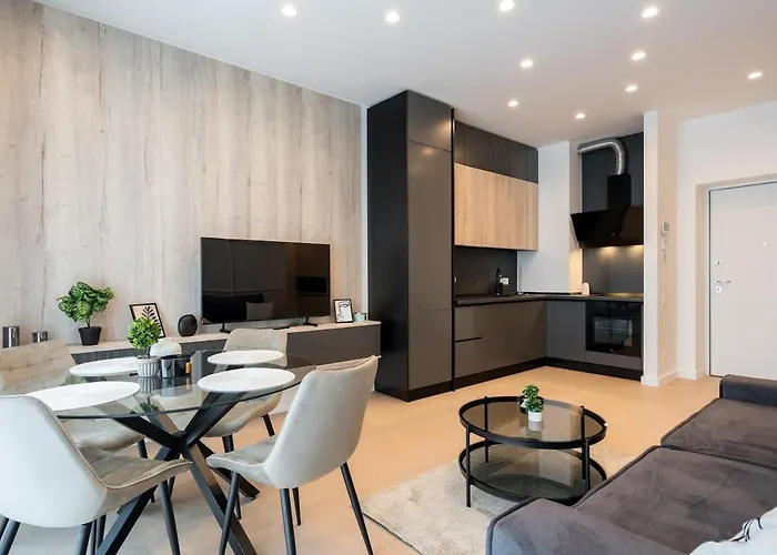 Lavender Luxury King Bed Apartment, Underground Parking Near Promenada Bussiness Center * Boekarest
