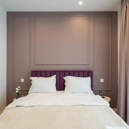 Lavender Luxury King Bed Apartment, Underground Parking Near Promenada Bussiness Center Bucharest