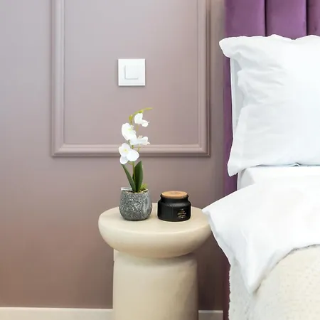 아파트 Lavender Luxury King Bed Apartment, Underground Parking Near Promenada Bussiness Center