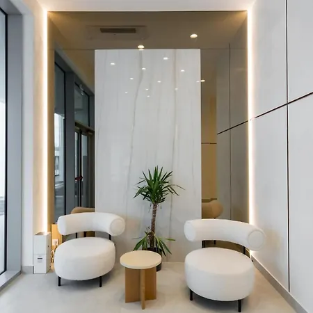 Apartament Lavender Luxury King Bed Apartment, Underground Parking Near Promenada Bussiness Center *